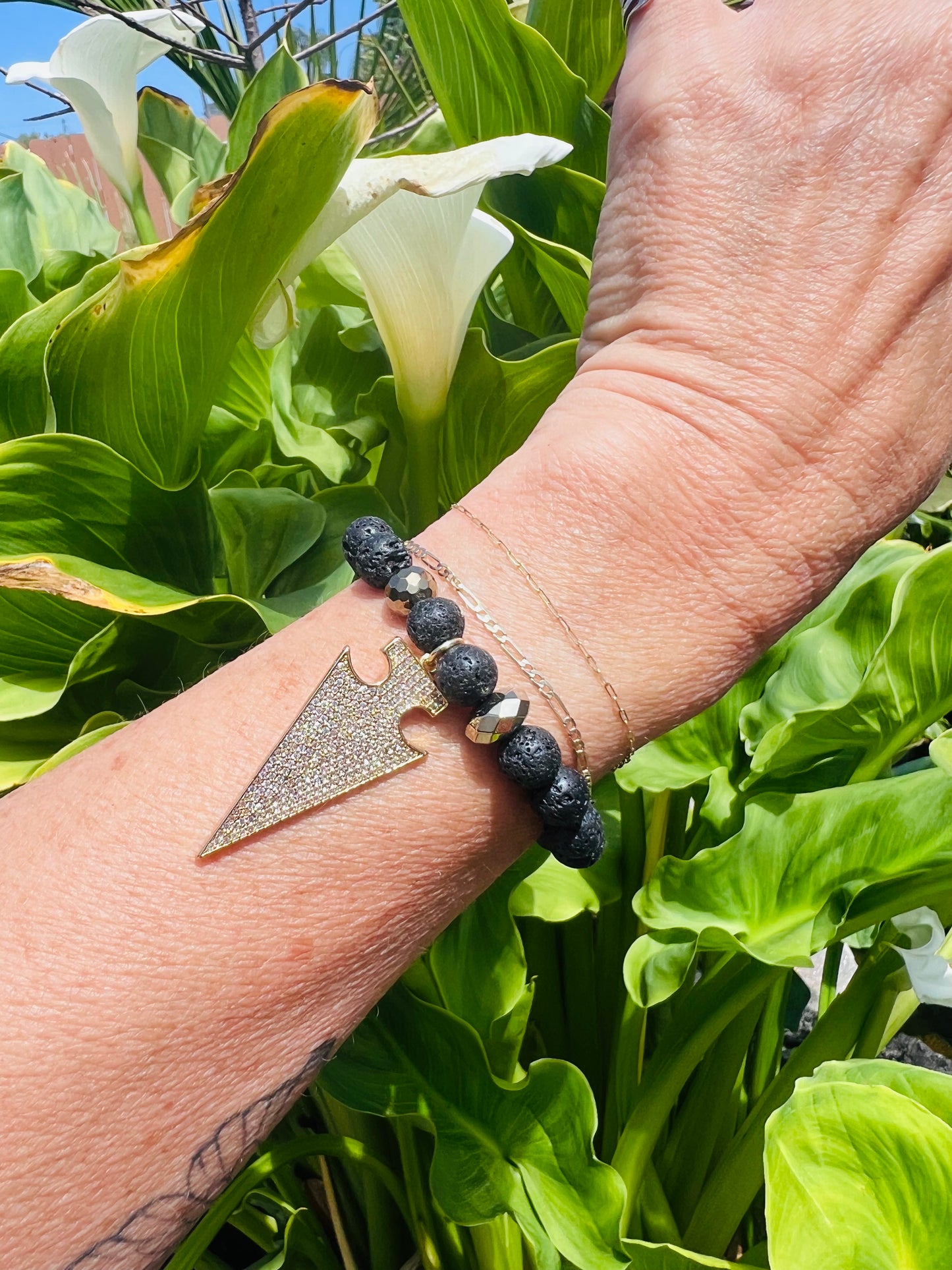 Lava Luxe Arrow Dangler